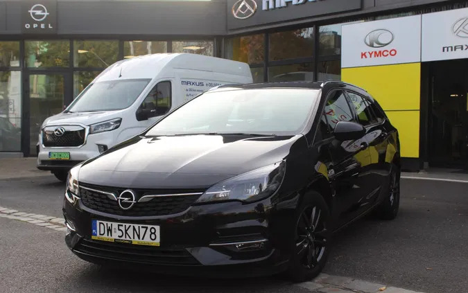 samochody osobowe Opel Astra cena 64900 przebieg: 53722, rok produkcji 2020 z Wrocław